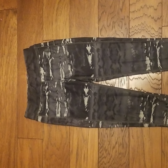 The North Face gray leggings small - Picture 2 of 5